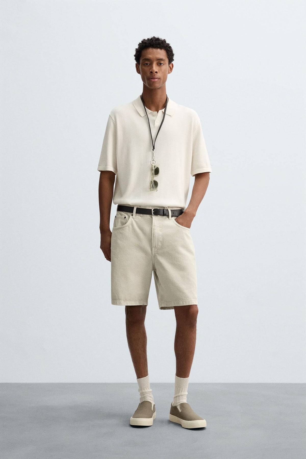 REGULAR FIT DENIM BERMUDA SHORTS - Image 1