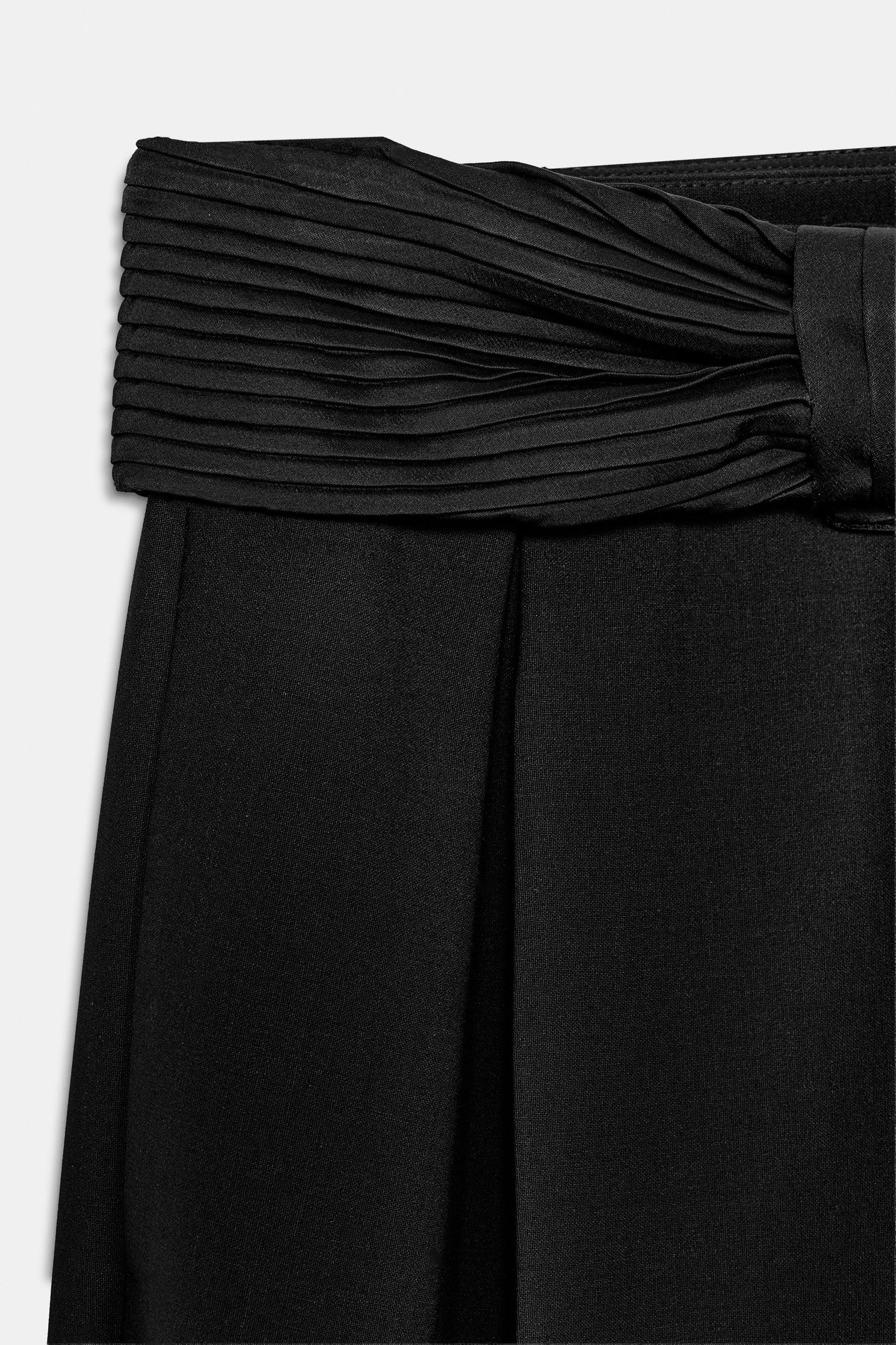 Limited Edition Waistband Trousers