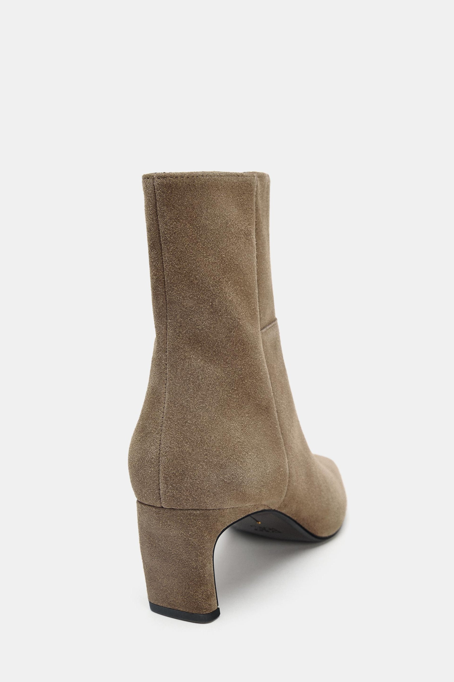 SUEDE KITTEN HEEL BOOTS