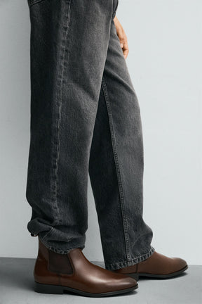 Pointed Chelsea Boots