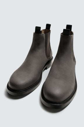 LEATHER CHELSEA BOOTS - Image 5