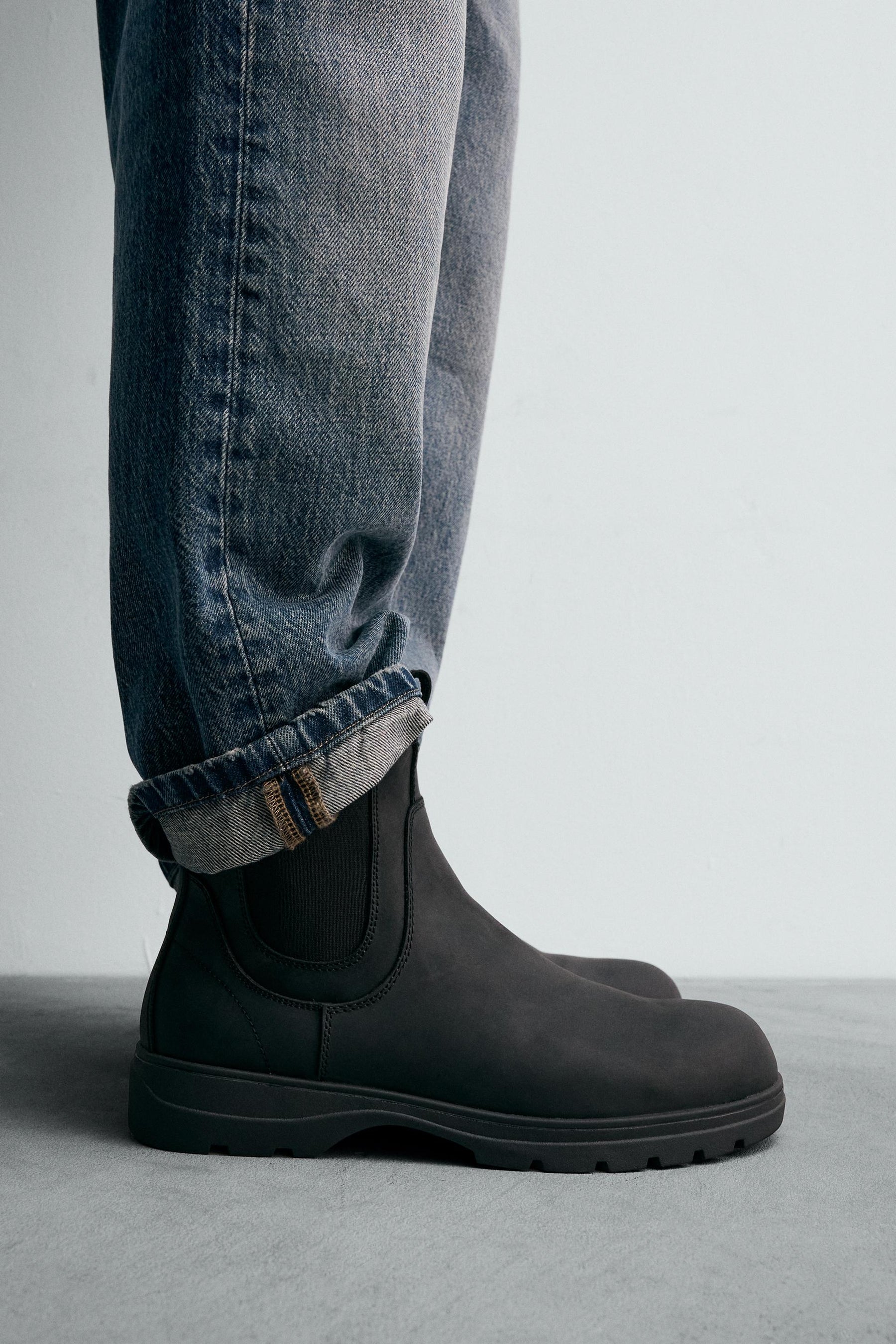 LEATHER CHELSEA BOOTS - Image 4