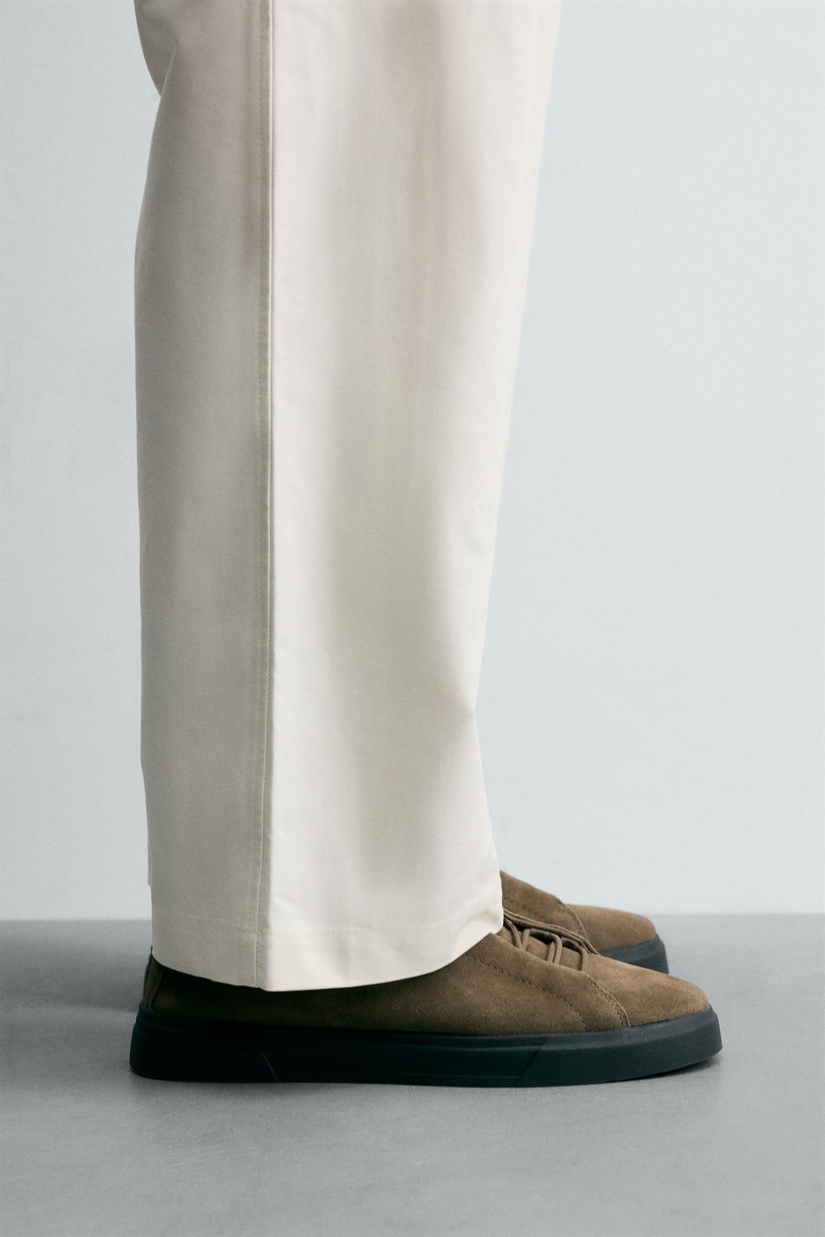 LEATHER TRAINERS - Image 1