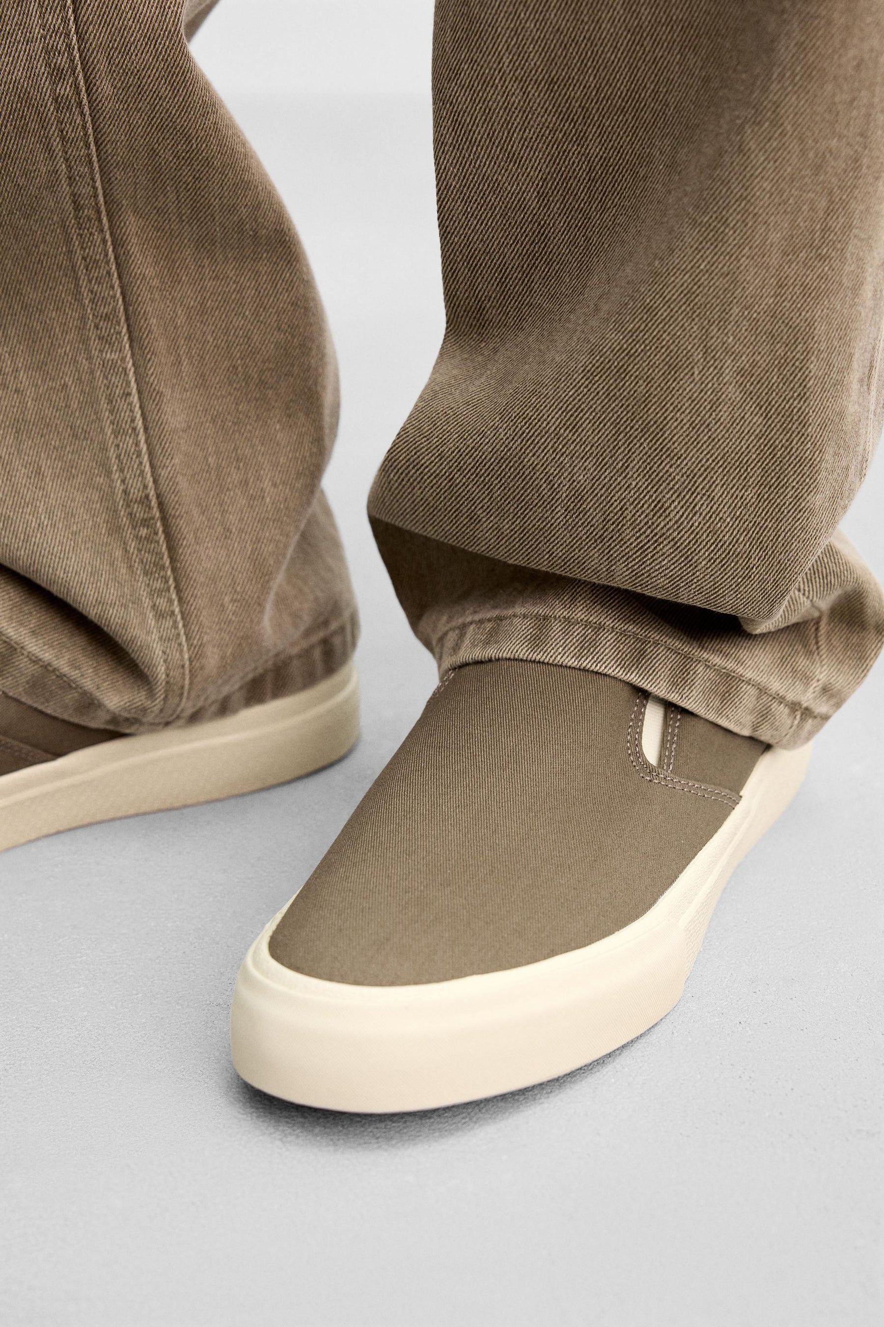 FABRIC LACELESS TRAINERS - Image 3