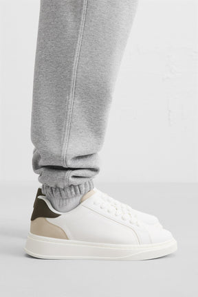 TRAINERS WITH HEEL DETAIL