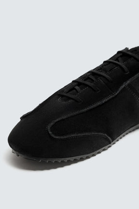 LIMITED EDITION LEATHER TRAINERS - Image 5