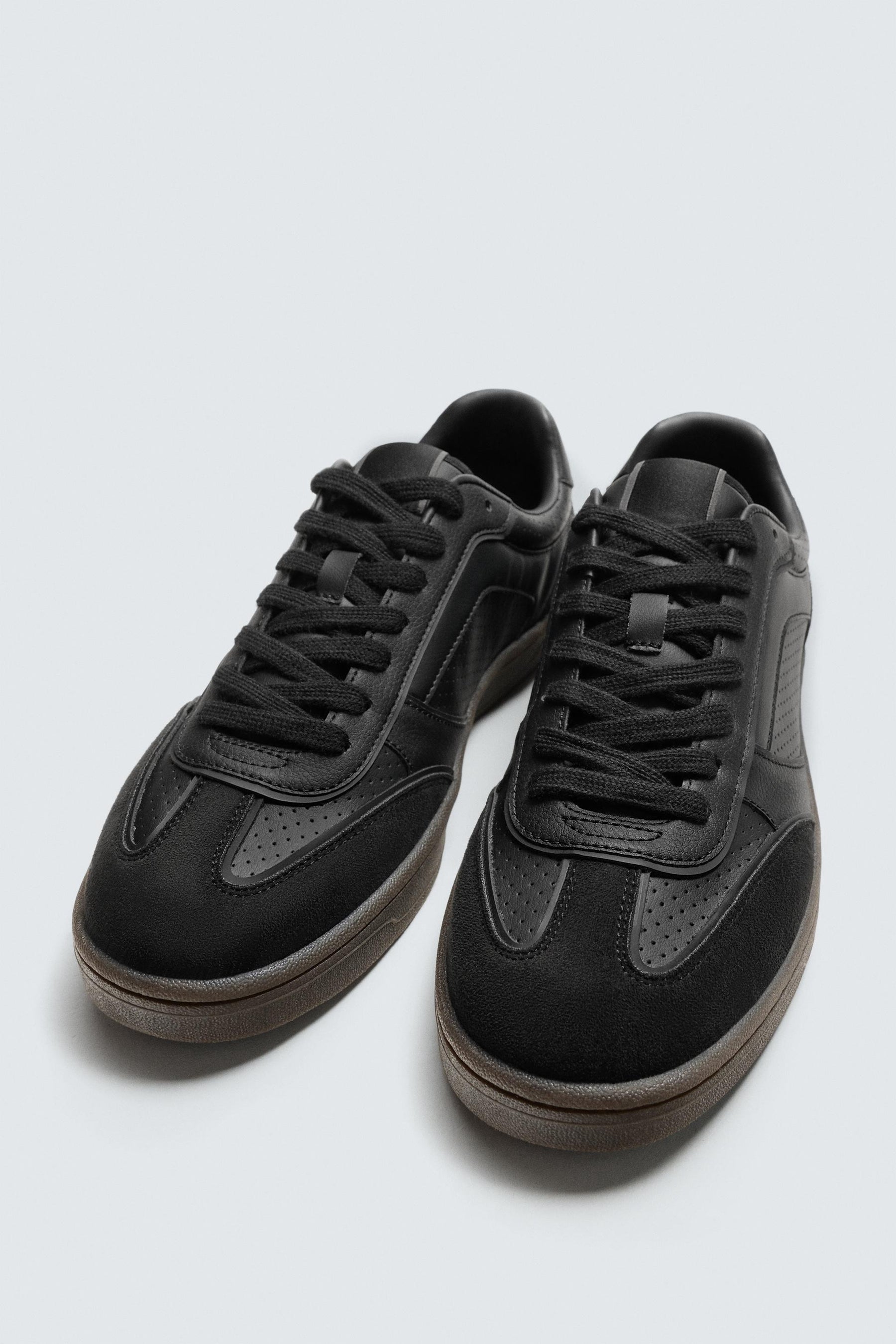 TRAINERS WITH CONTRAST SOLE - Image 5