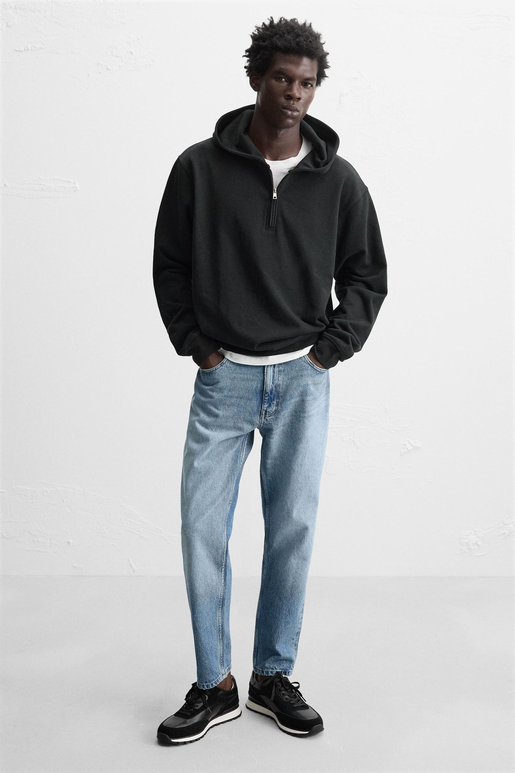 CASUAL ATHLETIC TRAINERS