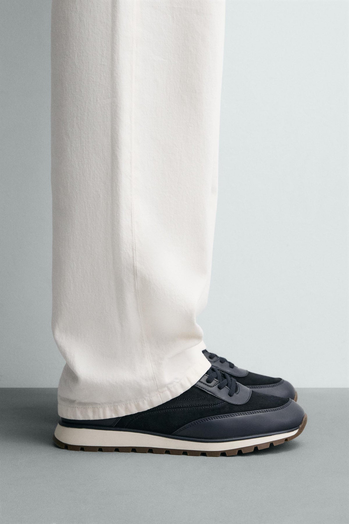 CASUAL SPORT TRAINERS