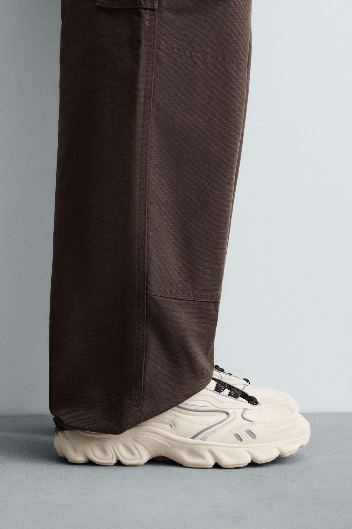 CHUNKY SOLE SNEAKERS - Image 1