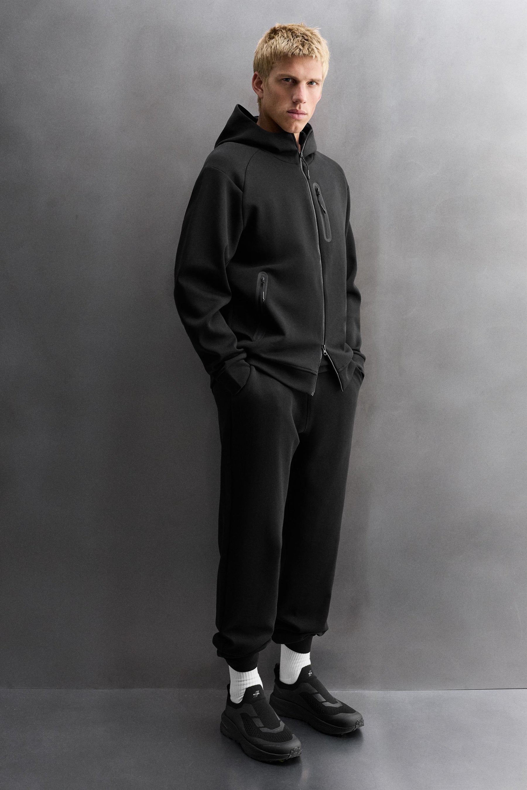 LACELESS RUNNING TRAINERS - Image 3