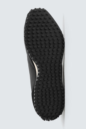 NYLON LIMITED EDITION TRAINERS - Image 6