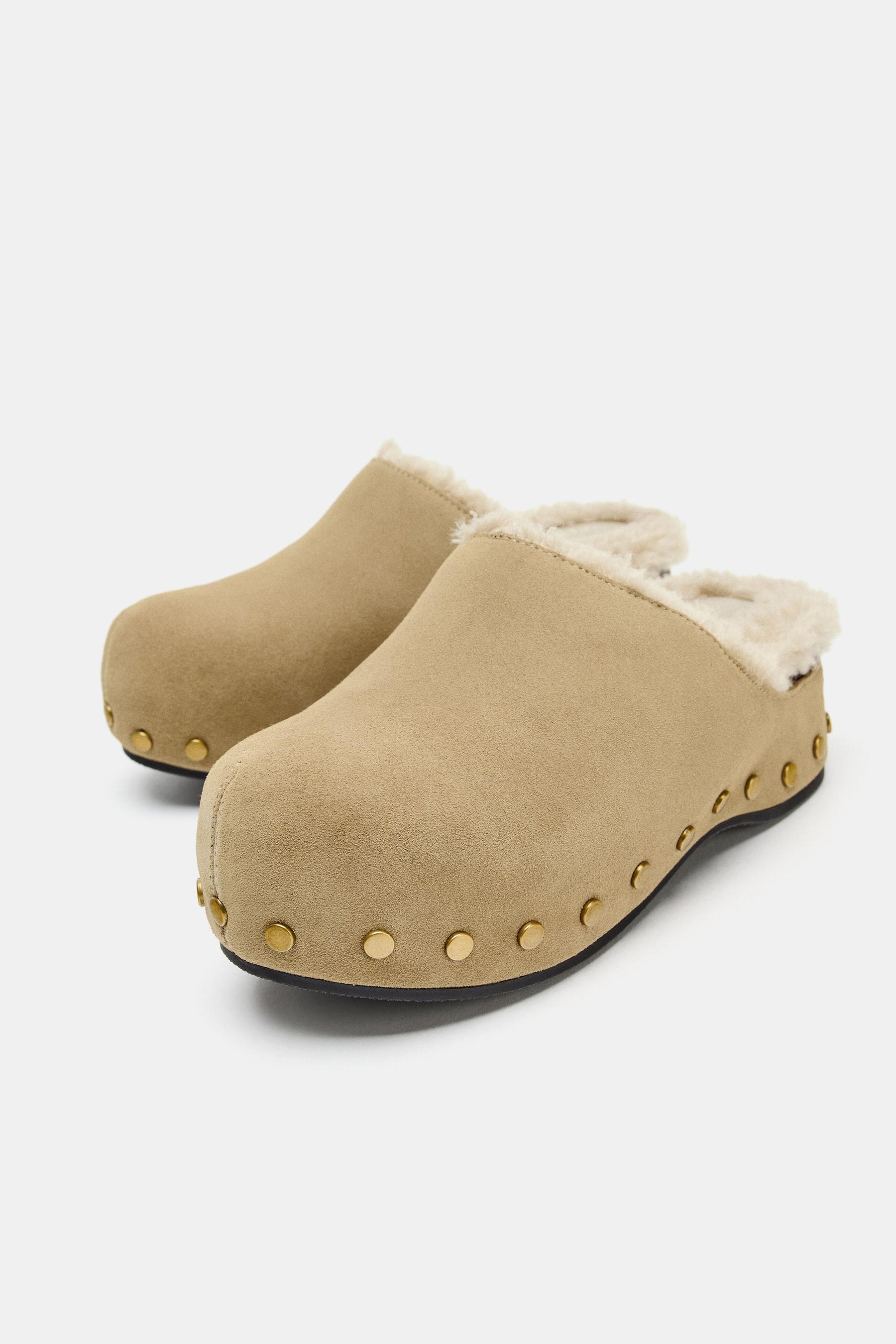 STUDDED SUEDE CLOGS