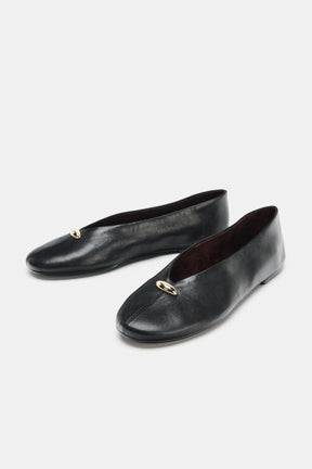 LEATHER BALLET FLATS
