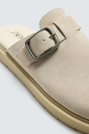 LEATHER BUCKLE CLOGS - Image 6