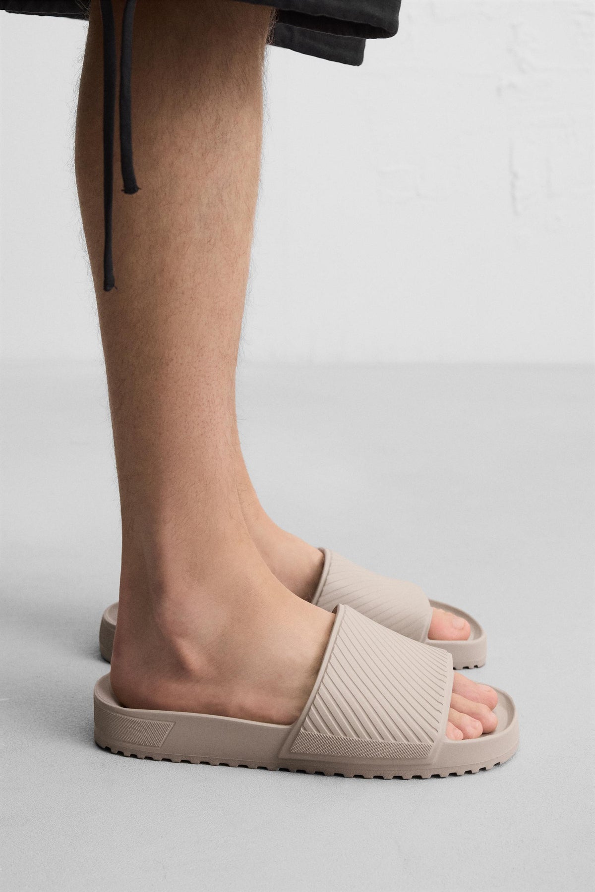 BATH SLIDES - Image 1