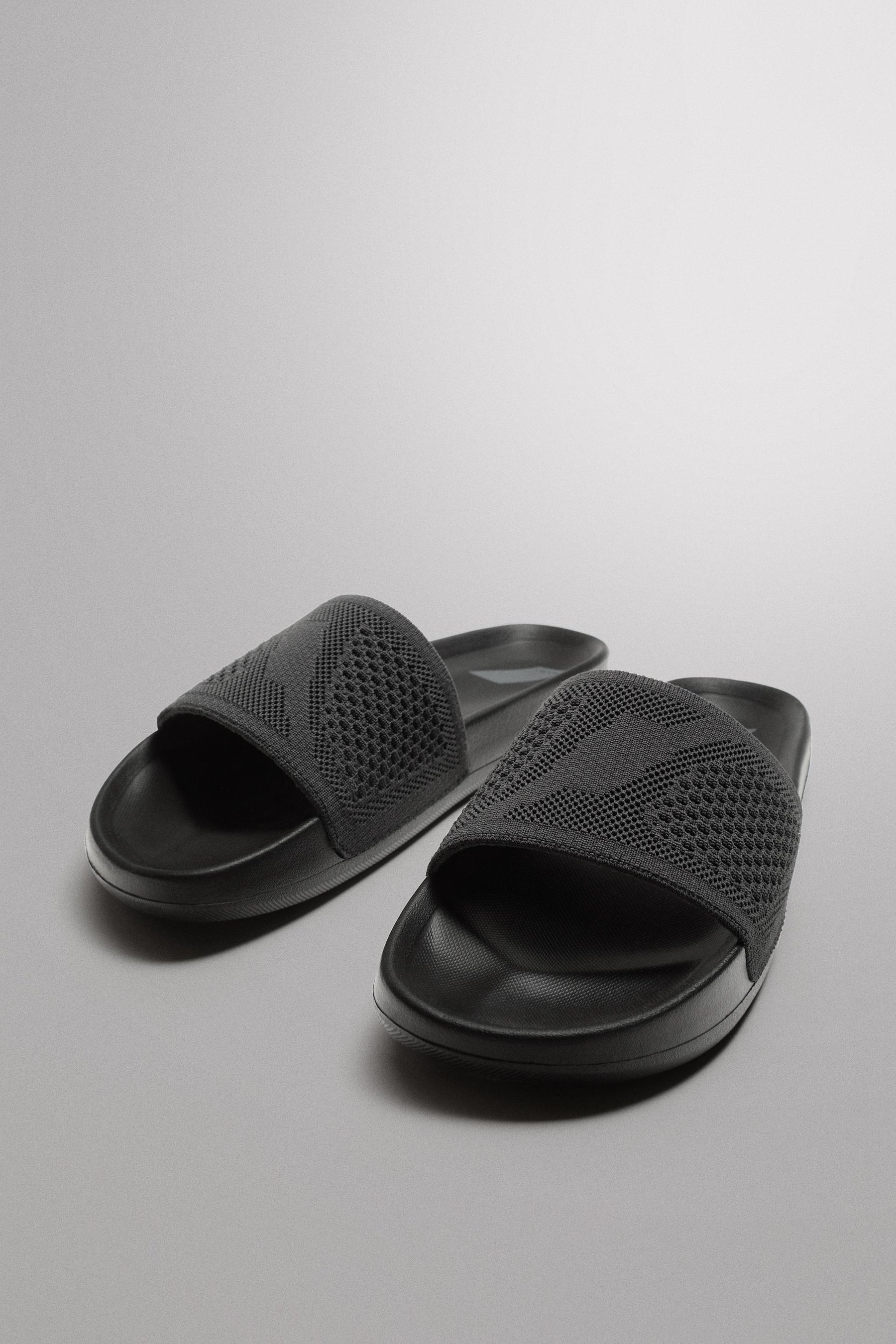 POOL SLIDERS - Image 5