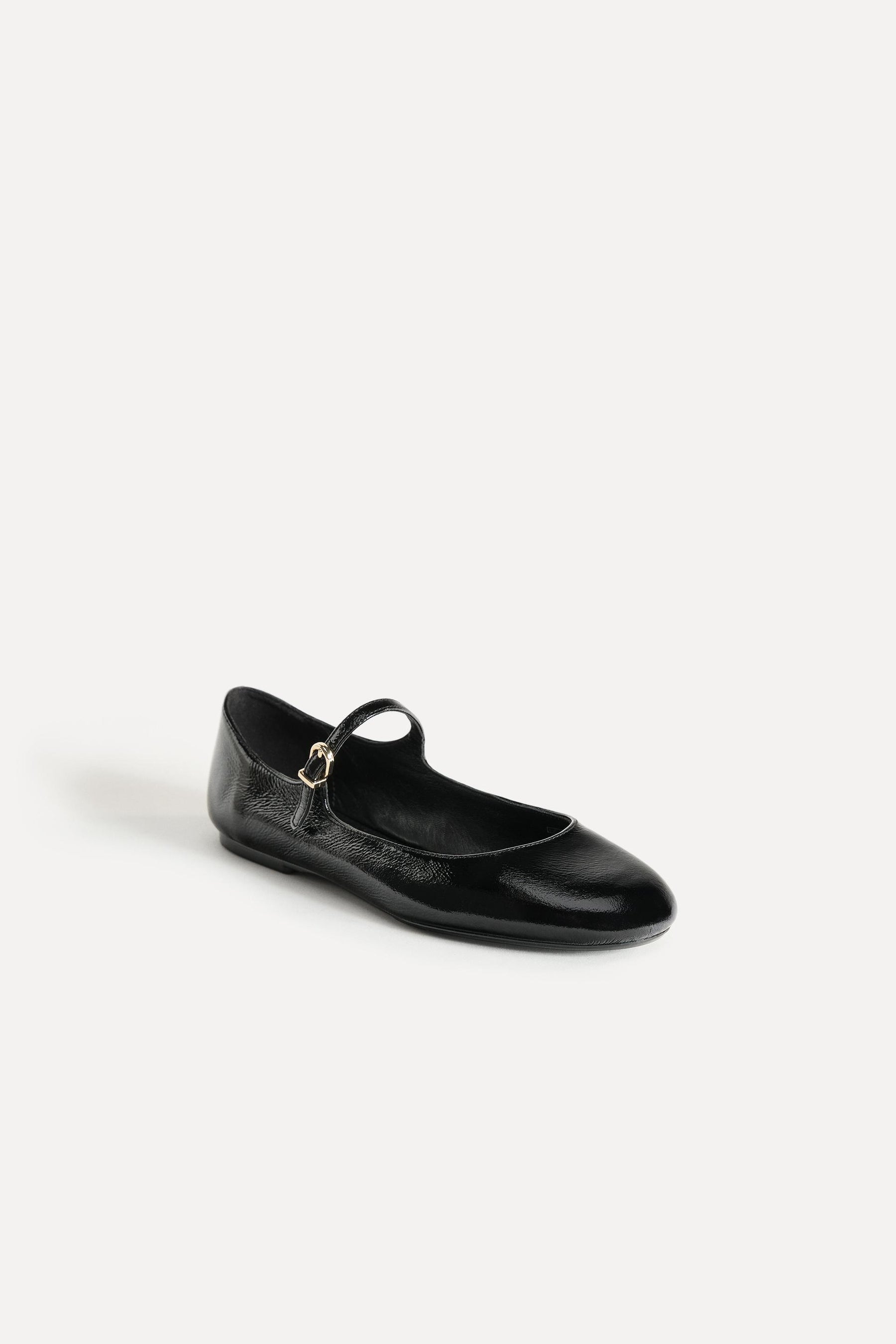 LEATHER BALLET FLATS
