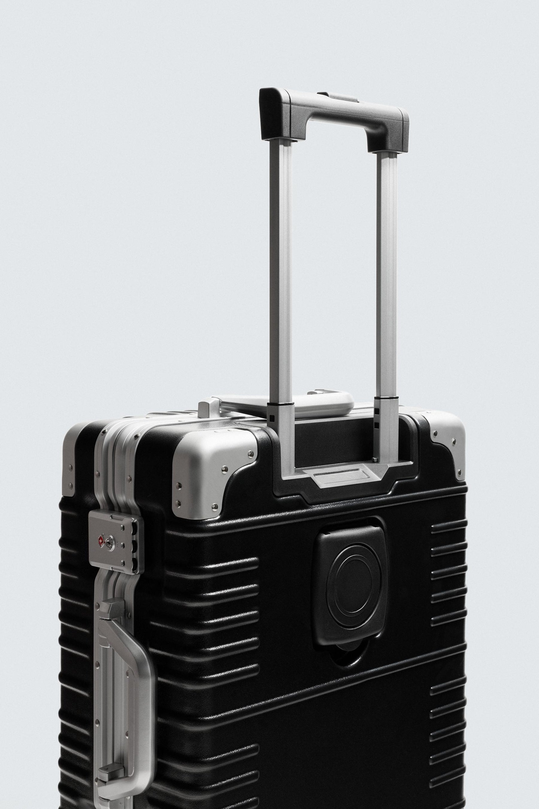 TRAVEL SUITCASE - Image 7