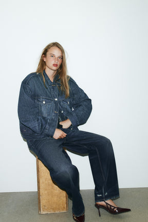 Patent-effect high heels