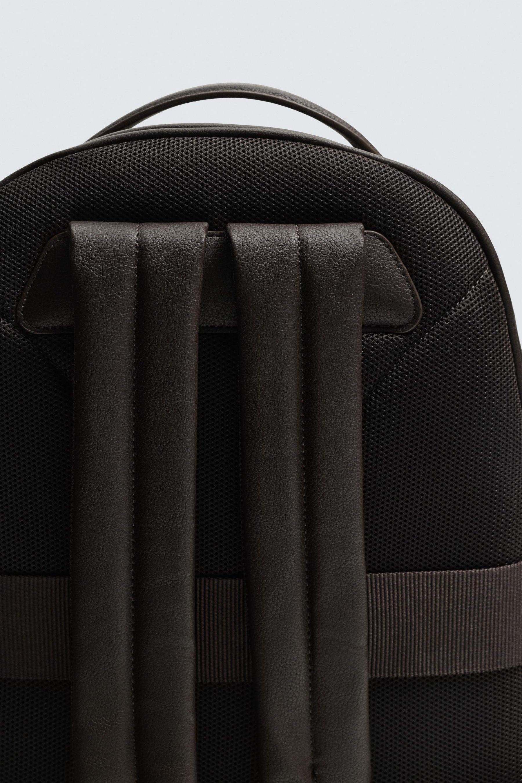 TEXTURED BACKPACK