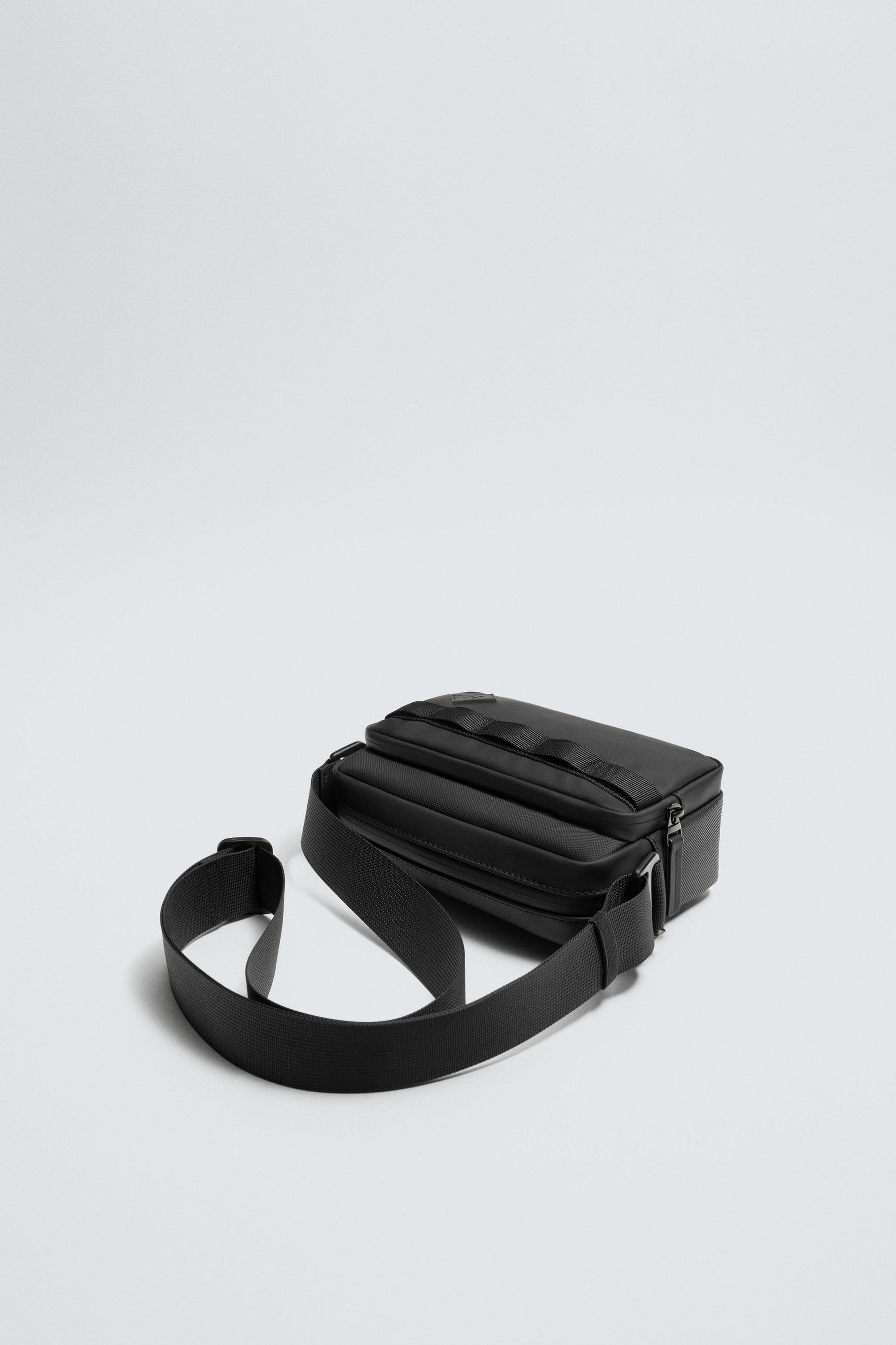 RUBBERISED CROSSBODY BAG - Image 4