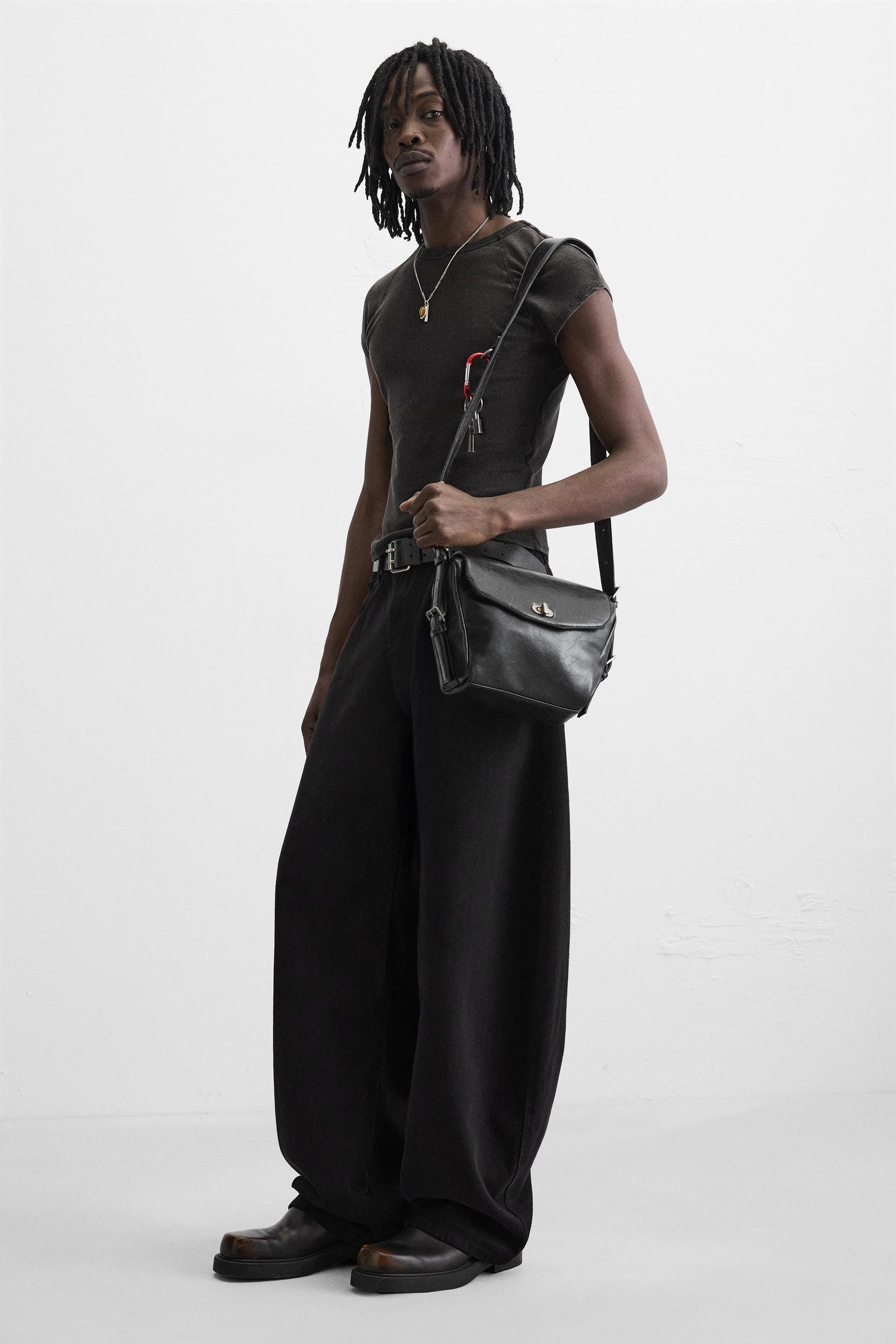 CHAIN CROSSBODY BAG - Image 1