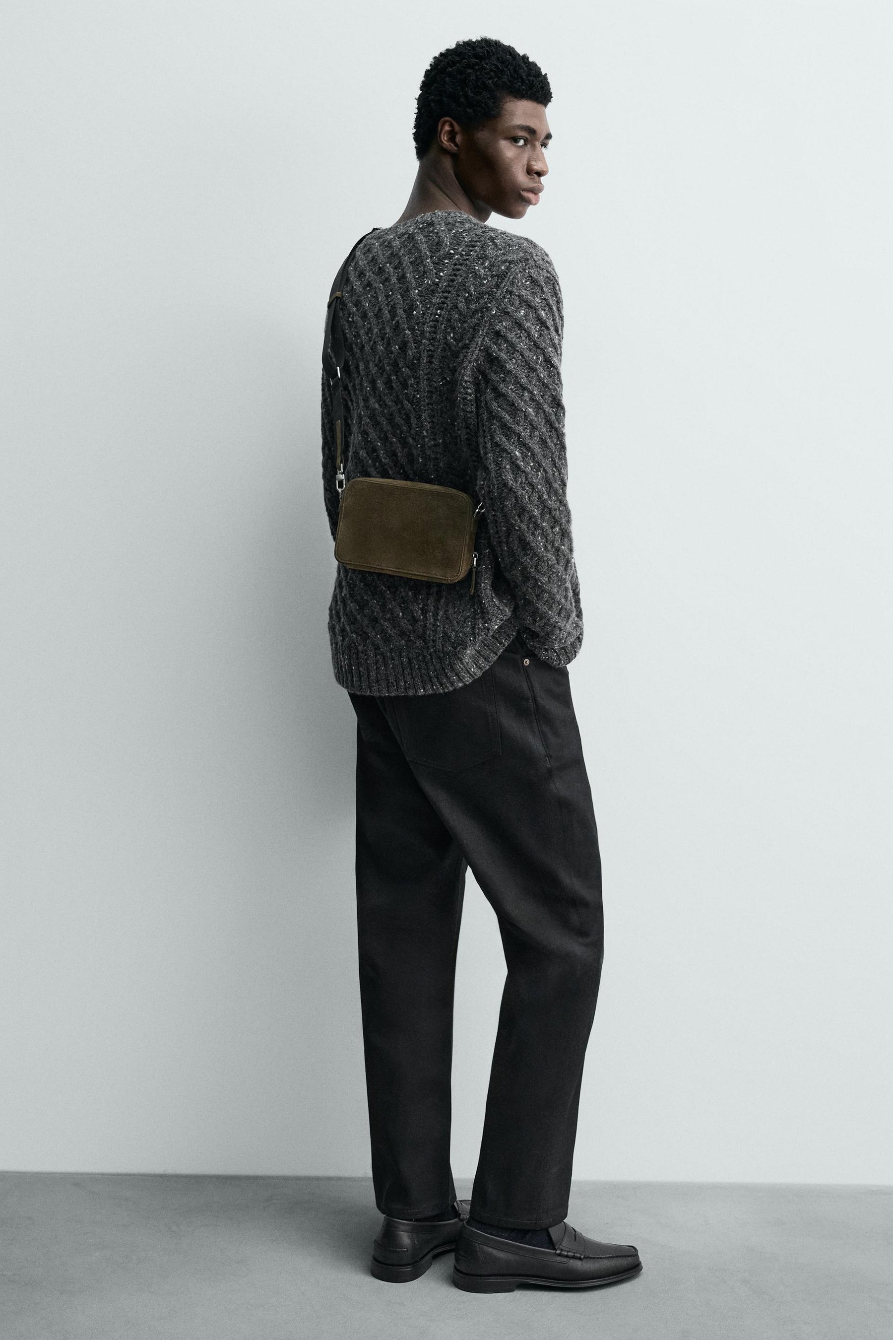 LEATHER CROSSBODY BAG