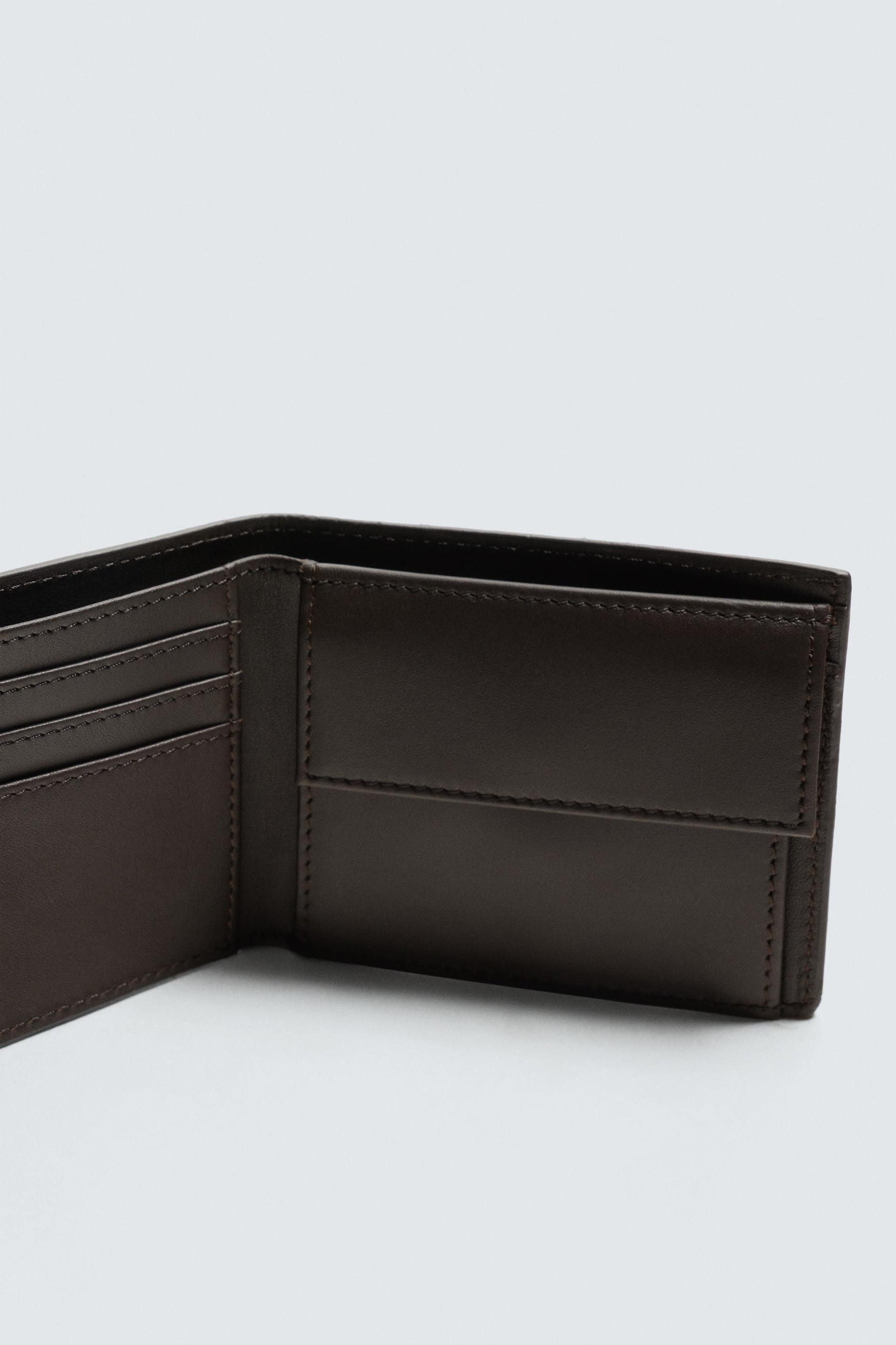 LEATHER WALLET