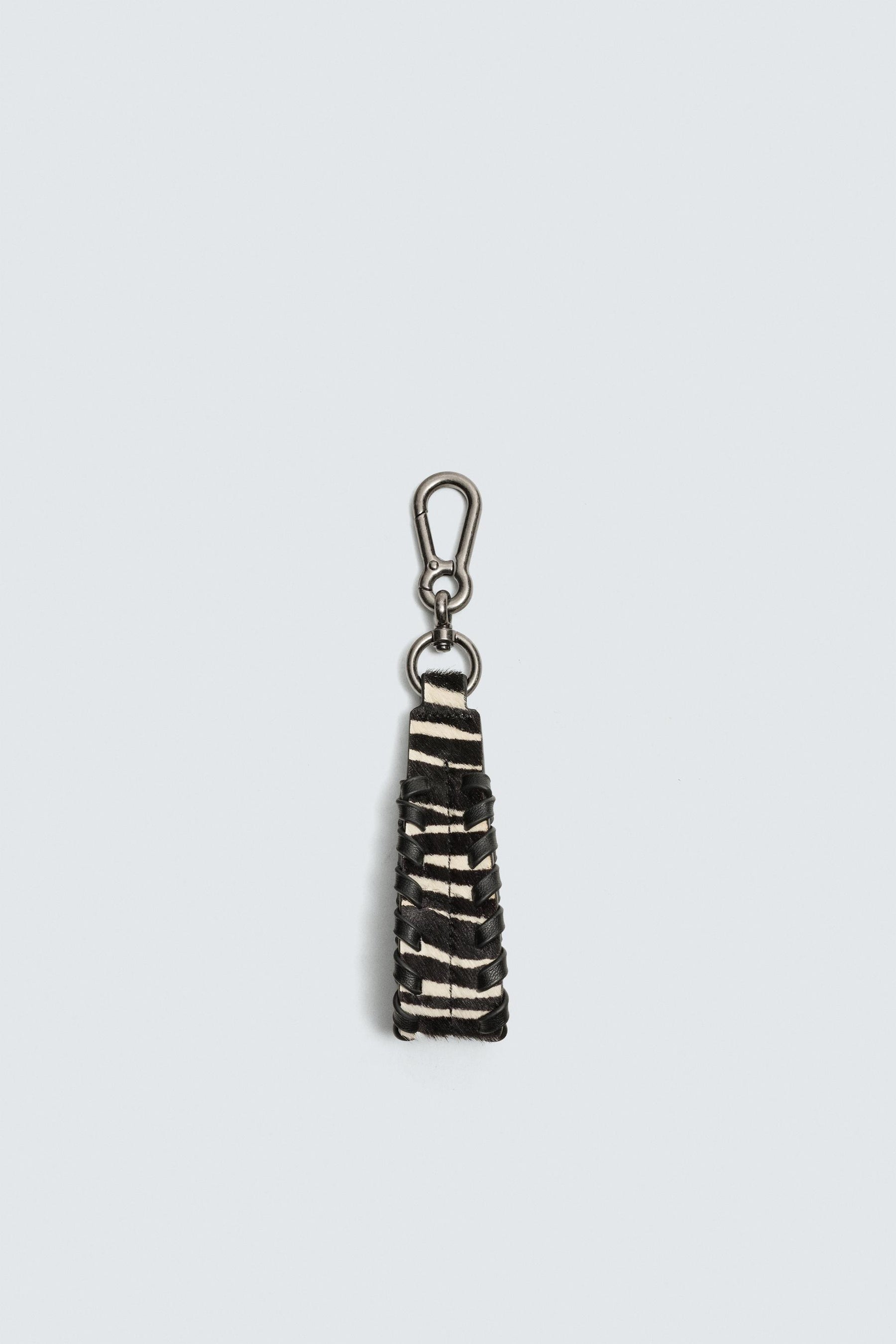 LEATHER KEY RING - Image 1