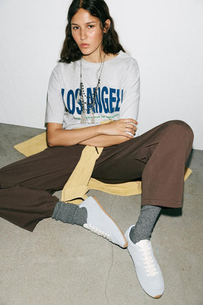 CONTRAST LEATHER TRAINERS