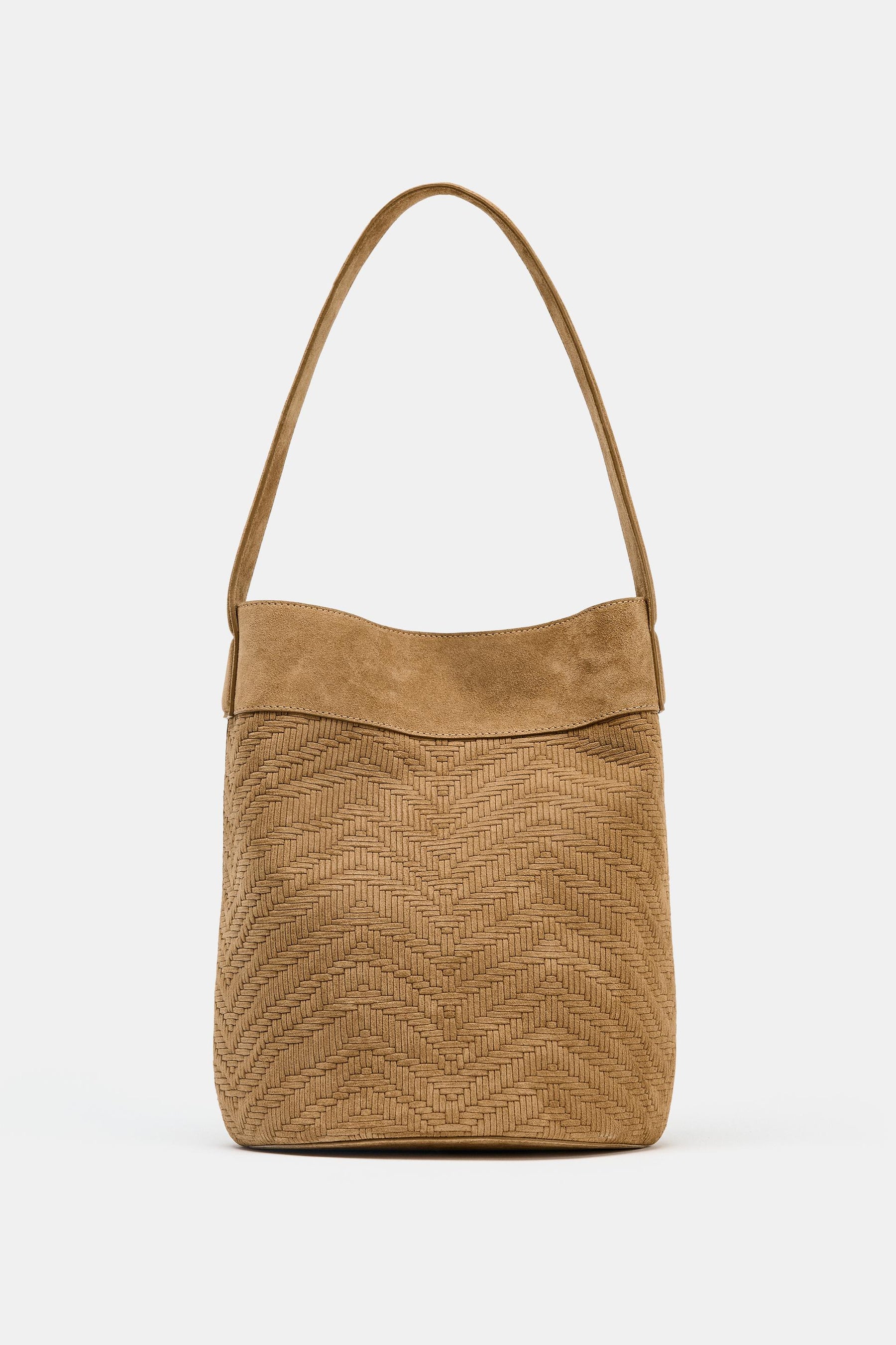 BRAIDED LEATHER BUCKET BAG