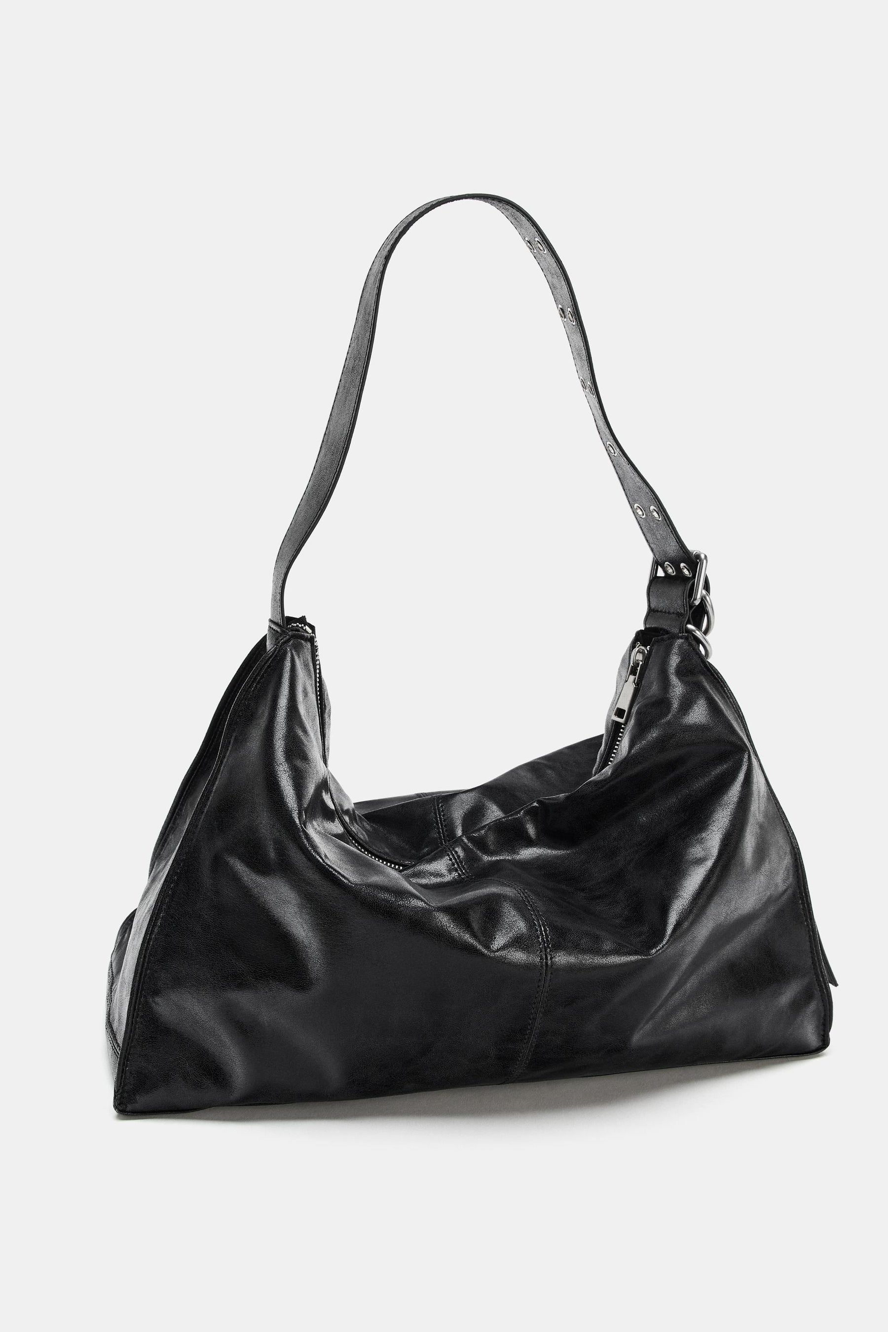 METAL EYELETS BUCKET BAG