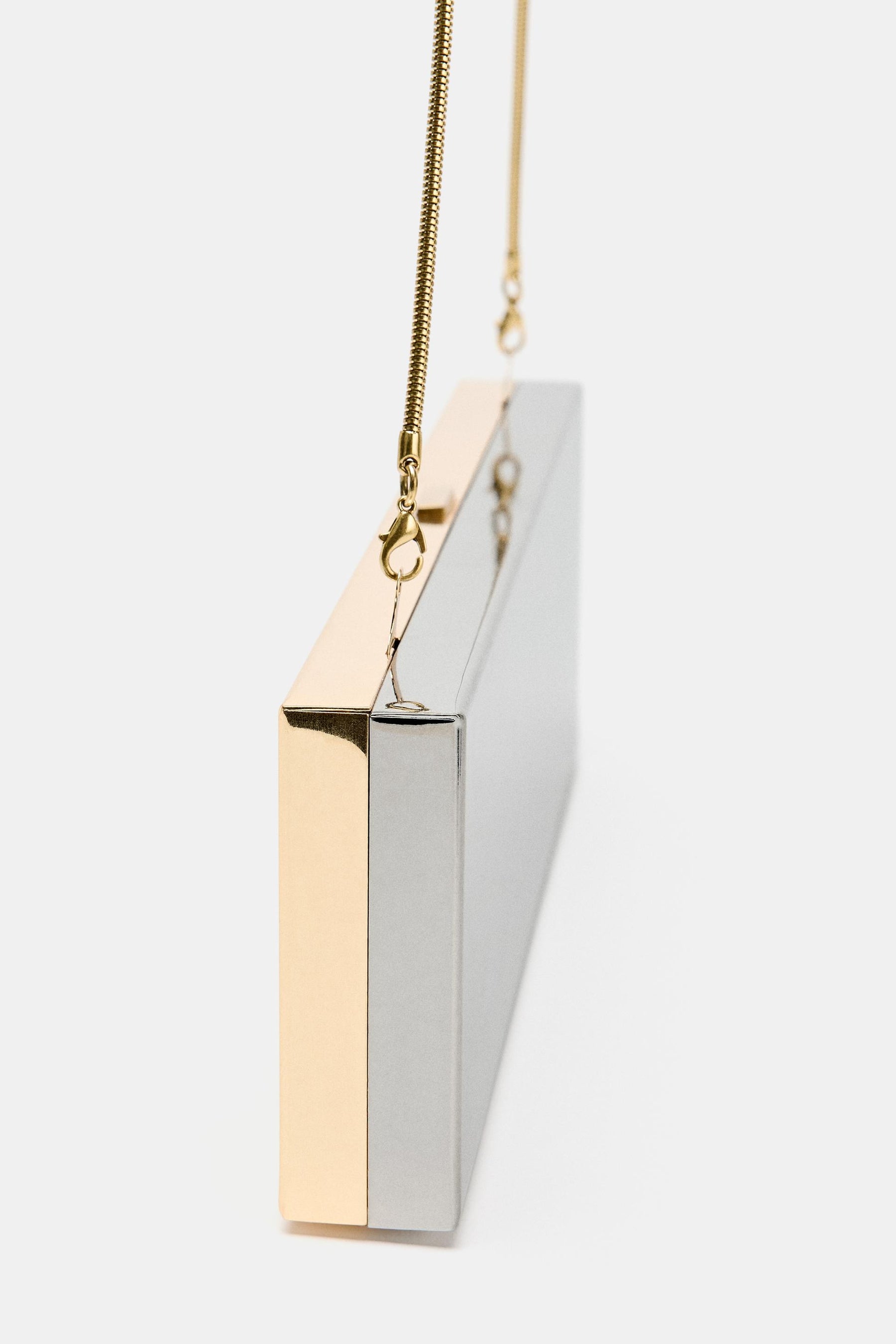 RIGID METALLIC CLUTCH